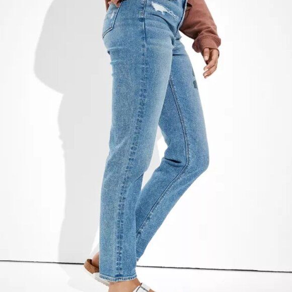 NWT AE Stretch Mom Straight Jean - Picture 2 of 11